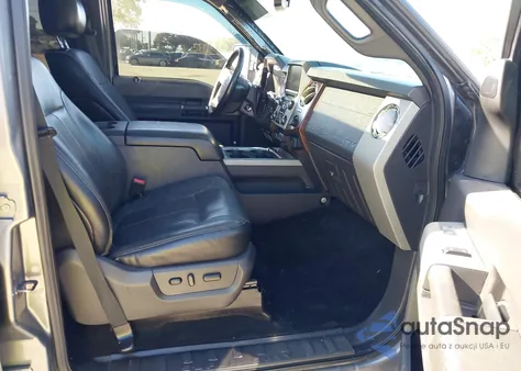 2014 Ford F-250 Lariat z USA, uszkodzony, nr VIN 1FT7W2BT9EEB39537